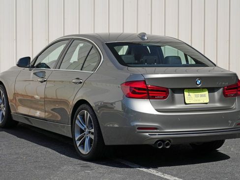 Used 2018 BMW 330i Sedan w/ Premium Package RWD image 50