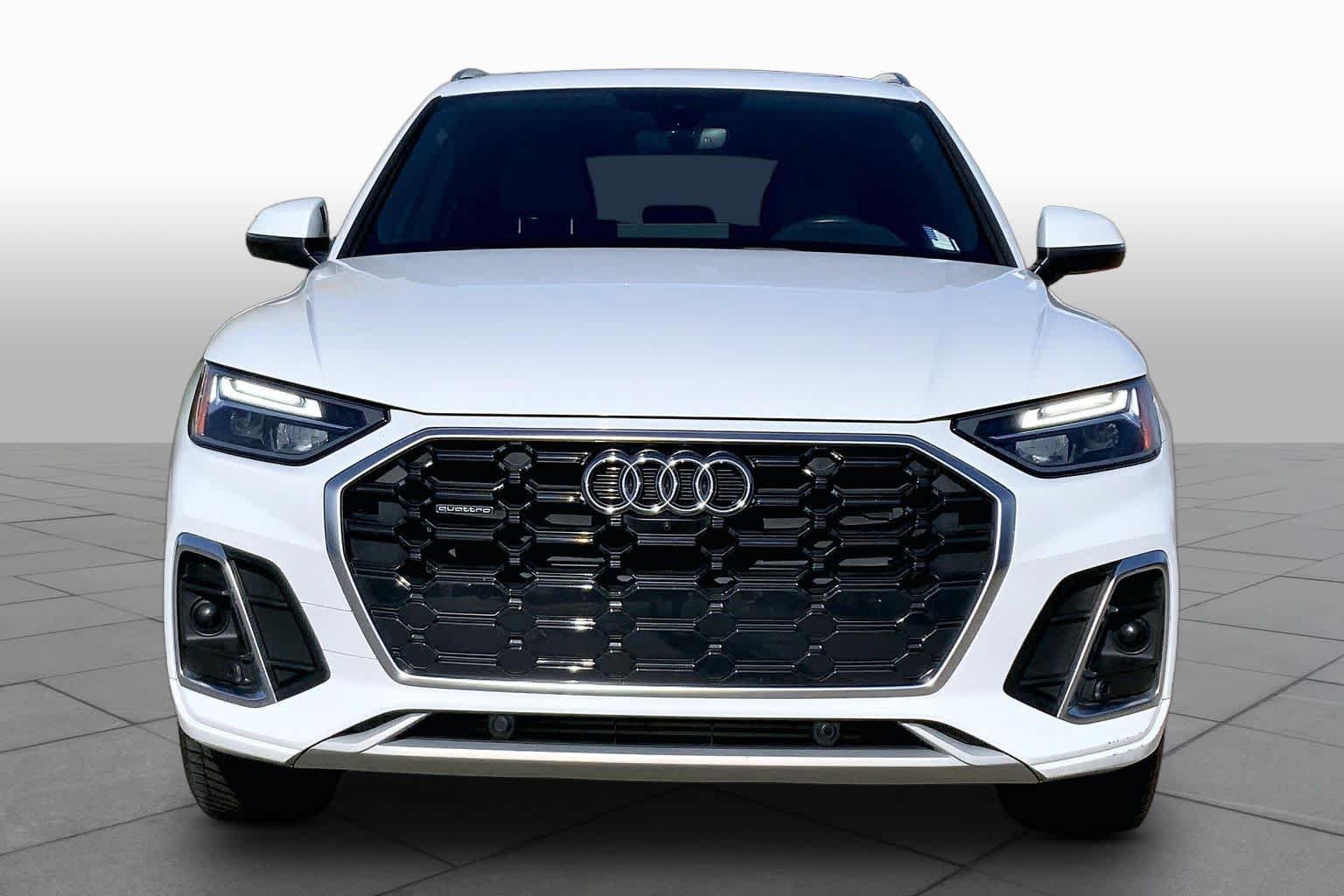 Used 2023 Audi Q5 2.0T Premium Plus w/ Premium Plus Package AWD/4WD image 3