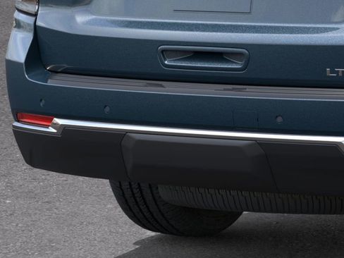 New 2026 Chevrolet Suburban LT w/ Comfort Package image 14