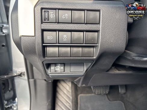 Used 2024 Toyota Tacoma TRD Off-Road AWD/4WD image 21