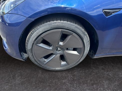Used 2023 Tesla Model 3 Standard Range RWD image 14