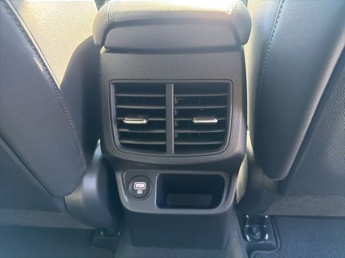 Used 2022 Kia Seltos S image 12