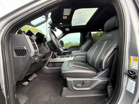 Used 2020 Ford F250 Platinum w/ FX4 Off-Road Package image 9