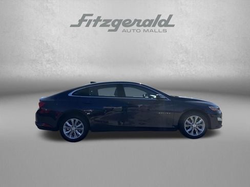 Used 2025 Chevrolet Malibu LT FWD image 4