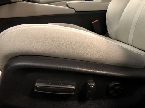 Used 2018 Honda Accord EX image 12