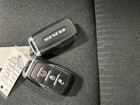 Used 2019 RAM 1500 Big Horn AWD/4WD image 35