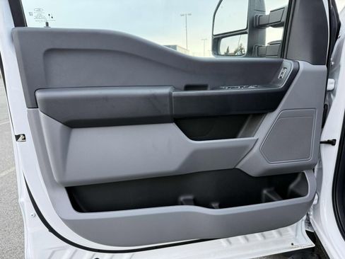 New 2025 Ford F550 4x4 Crew Cab Super Duty image 8