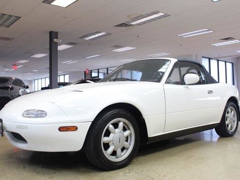 Used 1990 MAZDA MX-5 Miata RWD image 14