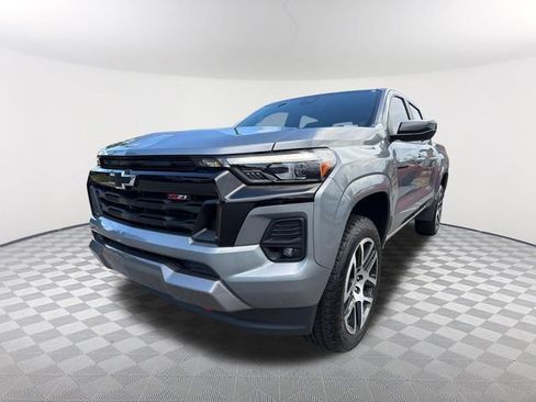 Used 2023 Chevrolet Colorado Z71 w/ Z71 Convenience Package 2 AWD/4WD image 1