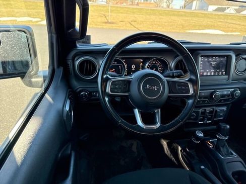 Used 2020 Jeep Gladiator Sport w/ Quick Order Package 24S image 15