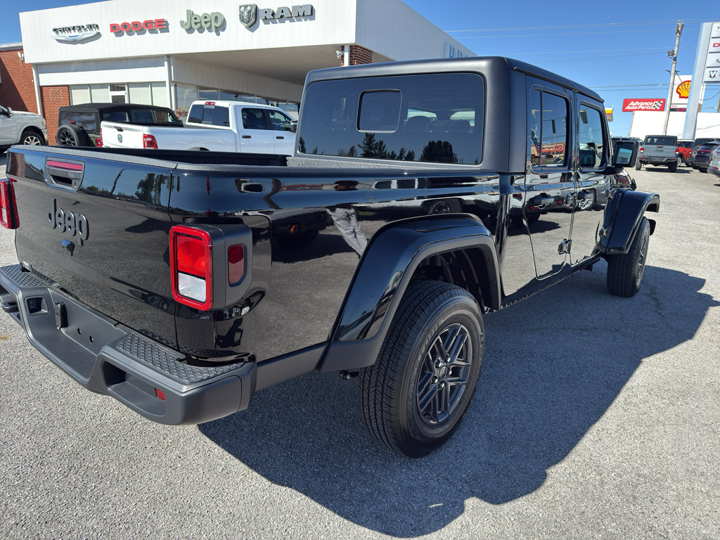 New 2025 Jeep Gladiator Sport AWD/4WD image 5