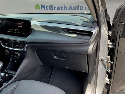 Used 2025 Buick Encore GX Preferred AWD/4WD image 28