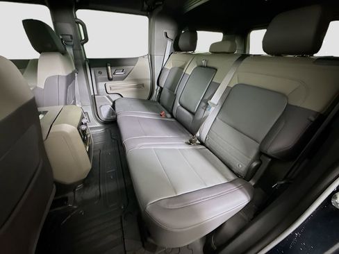 Used 2024 GMC Hummer EV 3X image 25