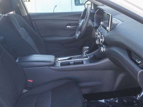 Used 2024 Nissan Sentra SV FWD image 15