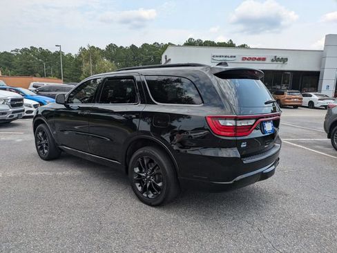 Used 2023 Dodge Durango SXT w/ SXT Blacktop Group AWD/4WD image 7