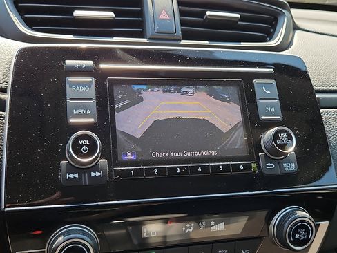 Used 2018 Honda CR-V LX image 19