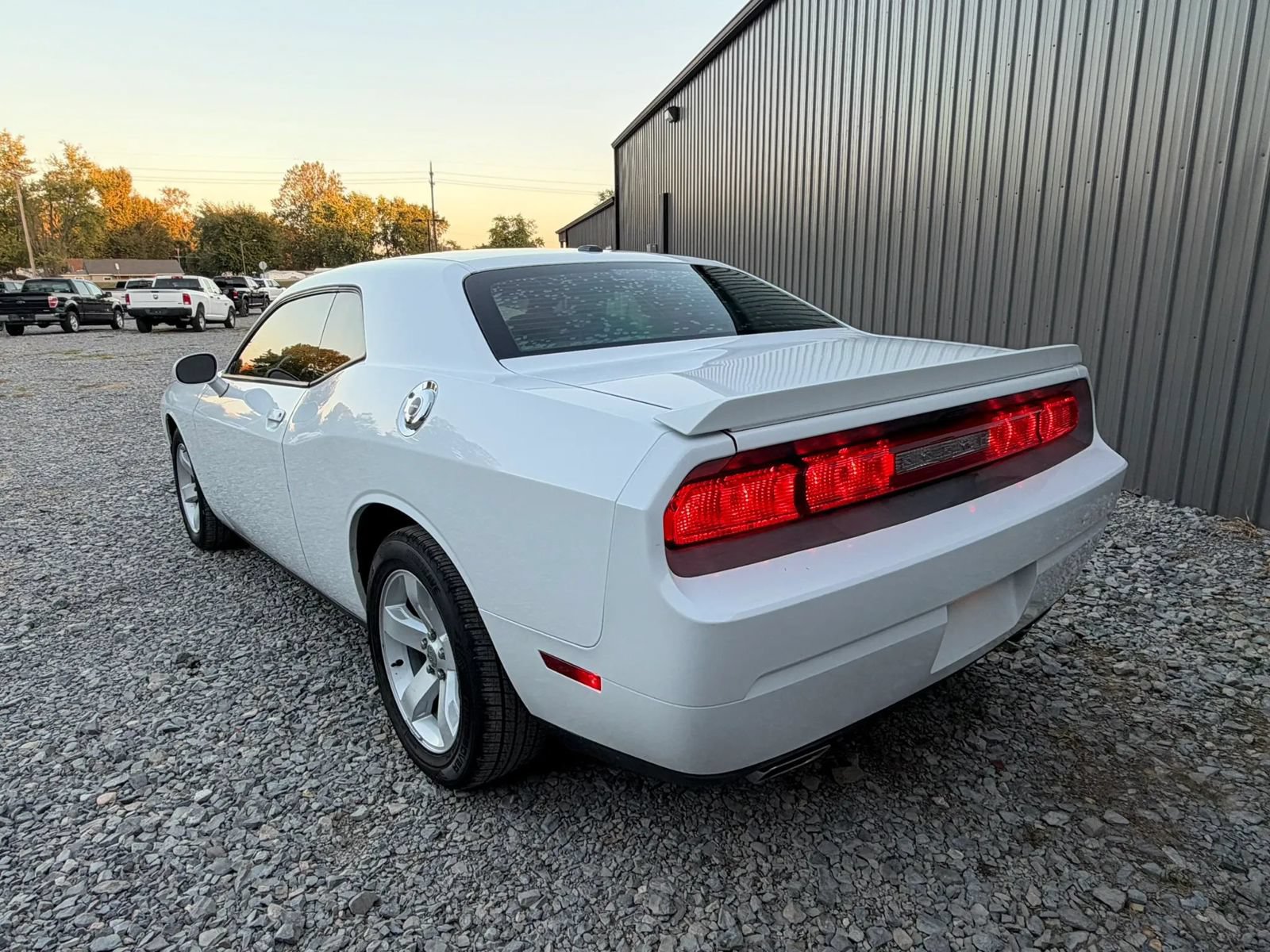 Used 2012 Dodge Challenger SXT RWD image 7