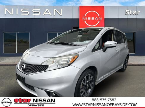 Used 2015 Nissan Versa Note SR w/ SR Convenience Package image 5