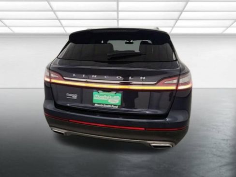 Used 2023 Lincoln Nautilus Reserve w/ Equipment Group 201A image 7