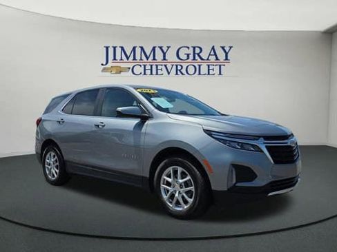 Used 2023 Chevrolet Equinox LT FWD image 7