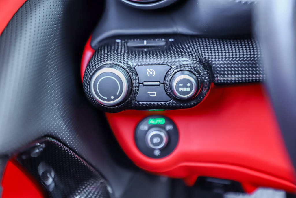 Certified 2018 Ferrari 812 Superfast RWD image 55