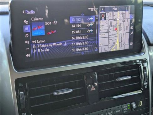 Used 2023 Lexus GX 460 Luxury w/ Accessory Package AWD/4WD image 14