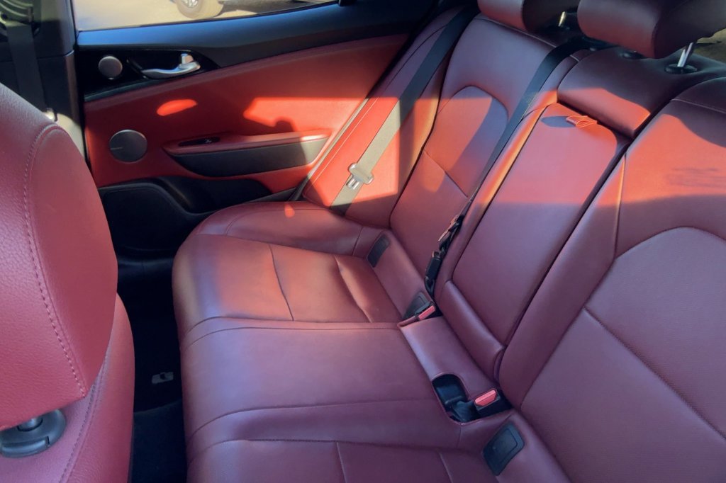 Used 2022 Kia Stinger GT-Line w/ Sun & Sound Package RWD image 12