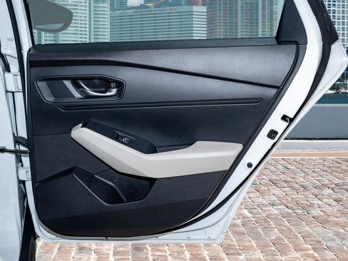 Used 2023 Honda Accord EX image 14