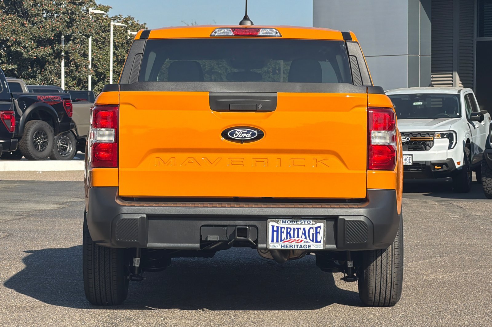 New 2026 Ford Maverick XLT w/ XLT Luxury Package FWD image 5