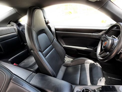 Used 2020 Porsche 911 Carrera 4S w/ Sport Package AWD/4WD image 19