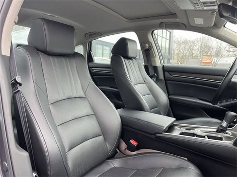 Used 2022 Honda Accord EX-L image 25