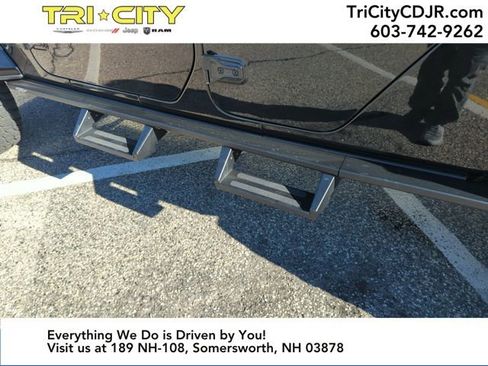 New 2025 Jeep Gladiator Sport image 38