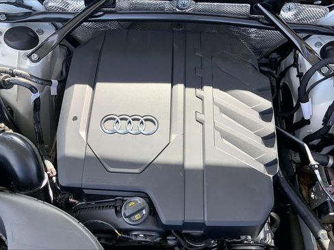 Used 2024 Audi Q5 2.0T Premium w/ Summer of Audi Package image 32