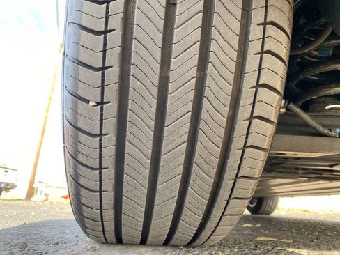 Used 2025 Chevrolet Equinox EV LT w/ Convenience Package image 27