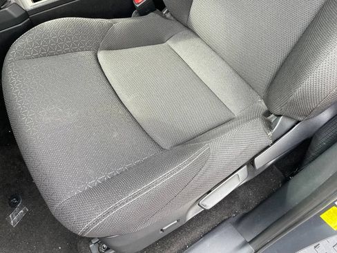 Used 2025 Toyota 4Runner SR5 AWD/4WD image 26