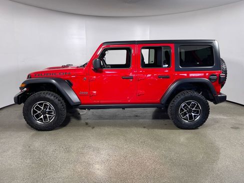 Used 2025 Jeep Wrangler Unlimited Rubicon AWD/4WD image 6