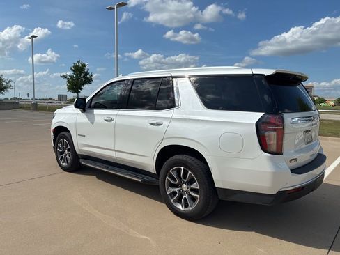 Used 2021 Chevrolet Tahoe LT w/ LT Signature Plus Package image 3