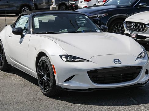 New 2026 MAZDA MX-5 Miata Club w/ Interior Package RWD image 3