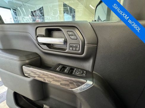 Used 2020 Chevrolet Silverado 2500 LTZ w/ LTZ Premium Package image 19