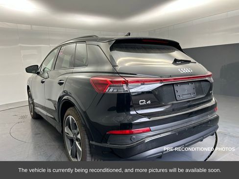 Used 2024 Audi Q4 e-tron Premium Plus w/ Premium Plus image 3