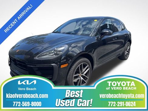 Used 2023 Porsche Macan AWD/4WD image 1