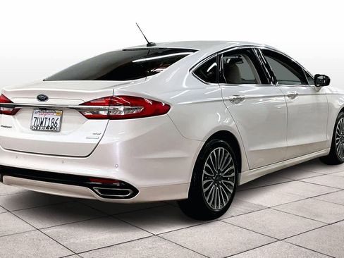 Used 2017 Ford Fusion SE image 15