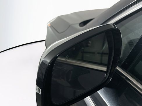 Used 2024 Kia Sorento S image 16