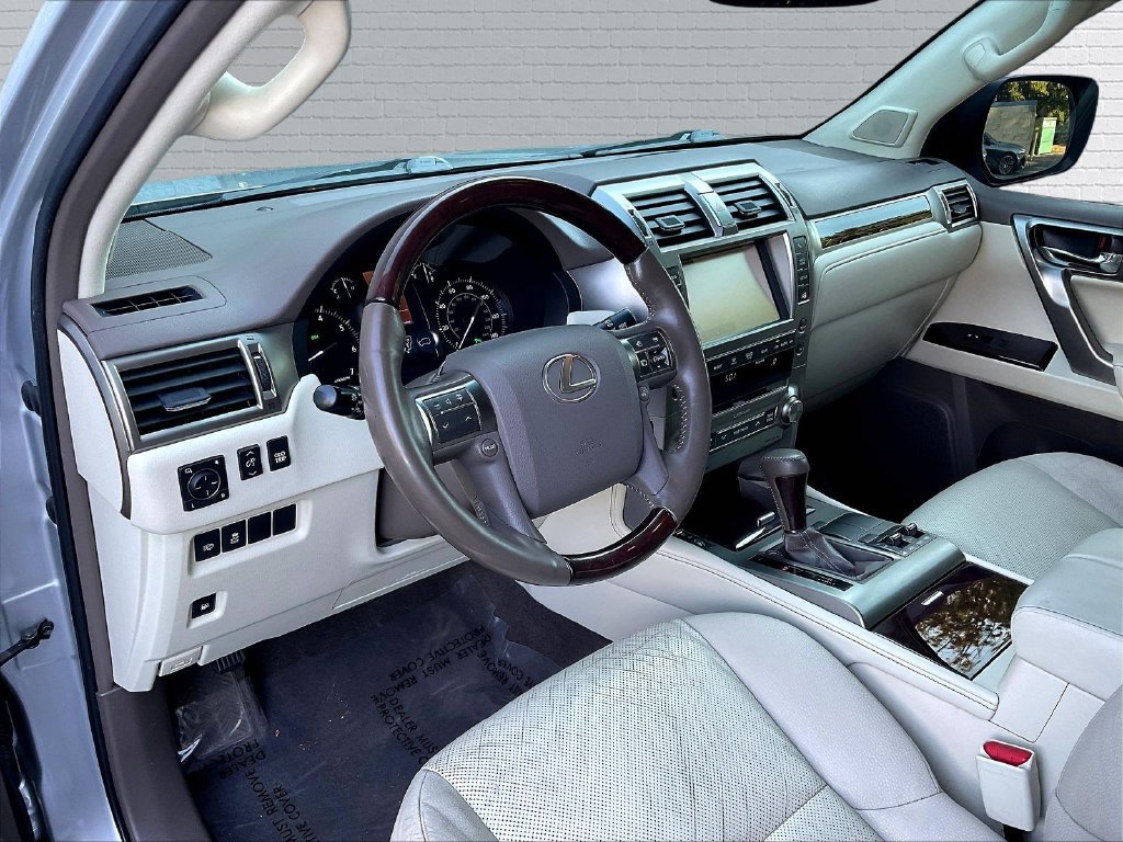 Used 2018 Lexus GX 460 Premium AWD/4WD image 15