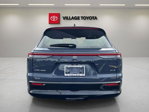 New 2026 Toyota Crown Signia image 4