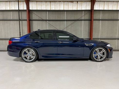 Used 2013 BMW M5 RWD image 10