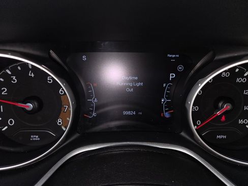Certified 2018 Jeep Compass Latitude w/ Popular Equipment Group FWD image 13