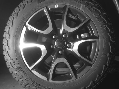 Used 2025 Jeep Compass Trailhawk image 13