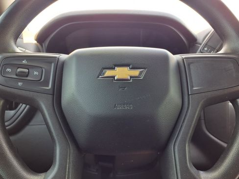 Used 2019 Chevrolet Silverado 1500 W/T w/ WT Convenience Package AWD/4WD image 11
