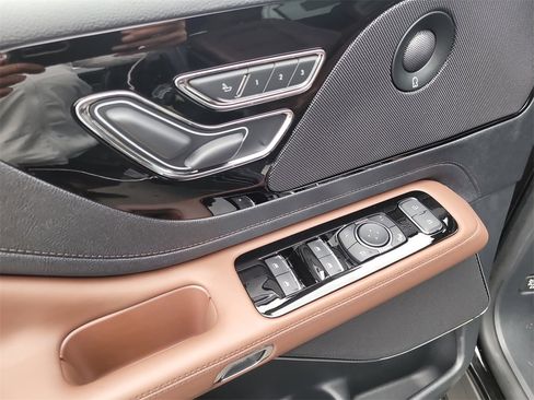 New 2025 Lincoln Aviator Reserve w/ Illumination Package image 16